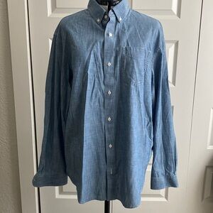 L.L.Bean Size L Regular Chambray Traditional Fit 100% Cotton Shirt